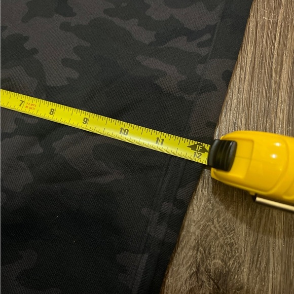 Spanx Look At Me Now Leggings Black Camo size M - Picture 2 of 10